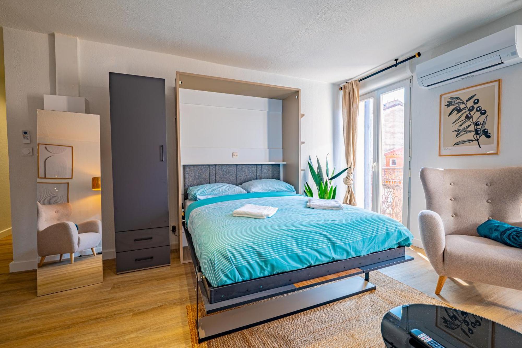 Les Suites Du Palais Des Expositions Perpignan Bagian luar foto